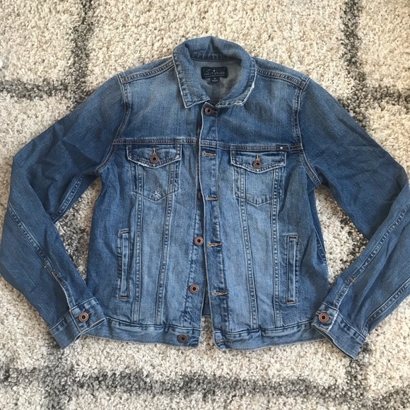 Lucky Brand Jackets & Blazers - Lucky Brand Distressed Classic Denim Jacket